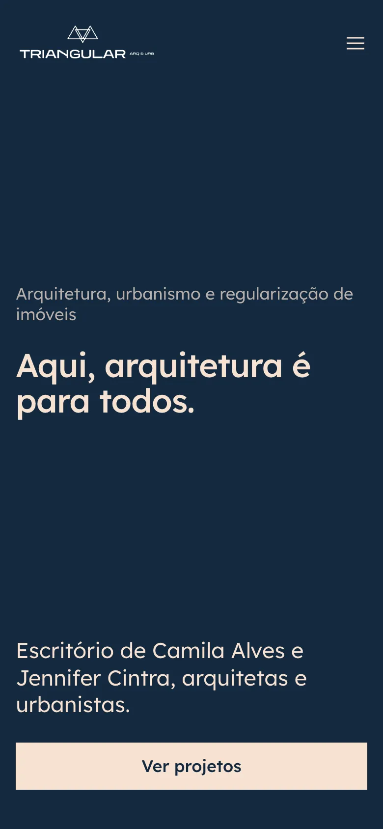 Página inicial do site da Triangular no celular